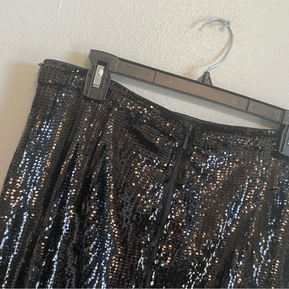 NWT BARDOT Australia Black Sequin Sparkle Midi Zip Pencil Skirt Size 10L - Picture 5 of 7